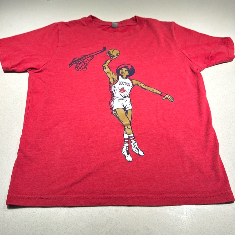 Doctor J Julius Erving Next Level Youth M Graphic T-Shirt Philadelphia 76ers